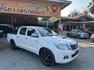 ขายครับ TOYOTA VIGO CHAMP 2.5E 4ประตูสวยๆพร้อมใช้งาน ปี2015 ราคาตัดสด 195000