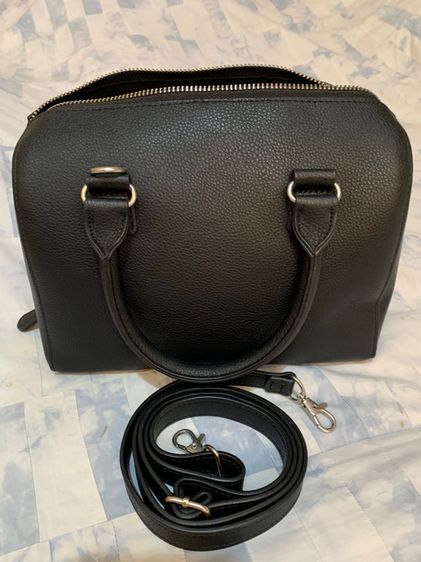 ไม่ระบุ ดำ หนังเทียม Uniqlo กระเป๋า