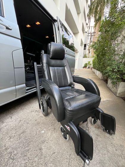 Volkswagen Caravelle 2011 2.0 TDi ดีเซล ไม่ติดแก๊ส เกียร์อัตโนมัติ บรอนซ์เงิน รูปที่ 2