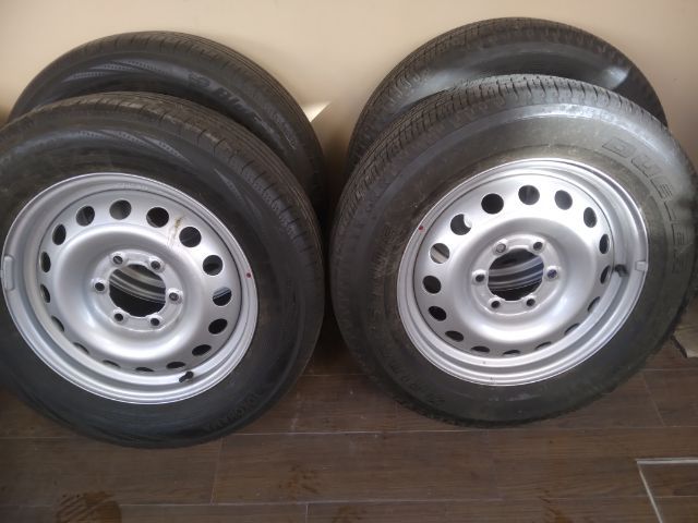 ล้อป้ายแดงพร้อมยางขอบ17มี6รู รูปที่ 2