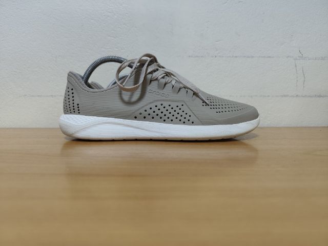 น้ำตาล อื่นๆ รองเท้าผ้าใบ UK 8.5 | EU 42 2/3 | US 9 CROCS 42.0 M9 แท้ มือสอง 