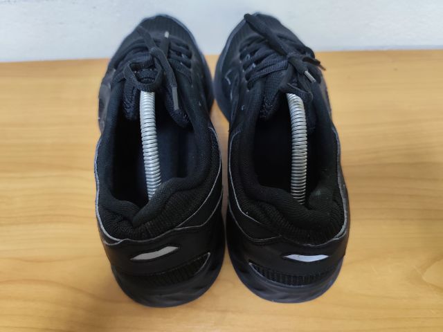 ASICS Tripble black 44.0 28.0 แท้ มือสอง รูปที่ 8