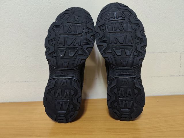 ASICS Tripble black 42.5 27.0 แท้ มือสอง รูปที่ 10