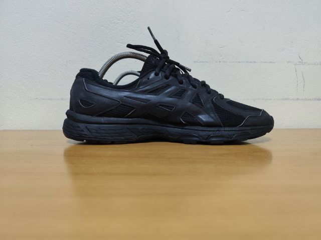 ดำ ผ้าใบ รองเท้าผ้าใบ UK 8.5 | EU 42 2/3 | US 9 ASICS Tripble black 42.5 27.0 แท้ มือสอง