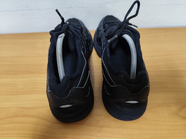 ASICS Tripble black 42.5 27.0 แท้ มือสอง รูปที่ 7