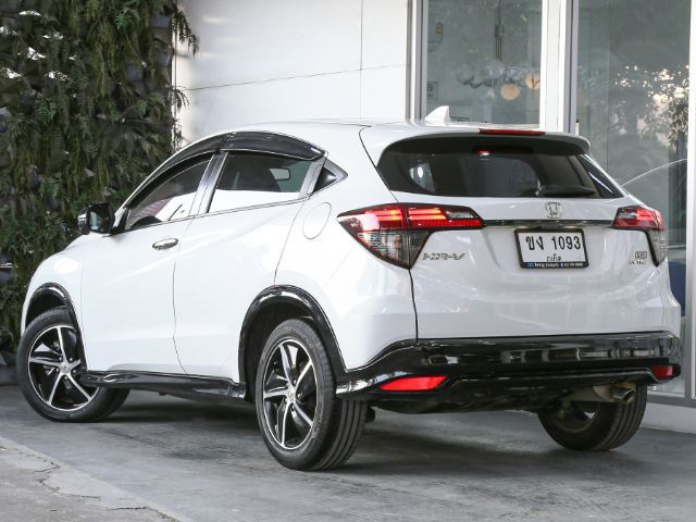 Honda HR-V 2020 1.8 RS Utility-car เบนซิน ไม่ติดแก๊ส เกียร์อัตโนมัติ ขาว รูปที่ 3