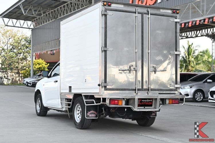 Isuzu D-MAX 2021 1.9 B Pickup ดีเซล ไม่ติดแก๊ส เกียร์ธรรมดา ขาว รูปที่ 3