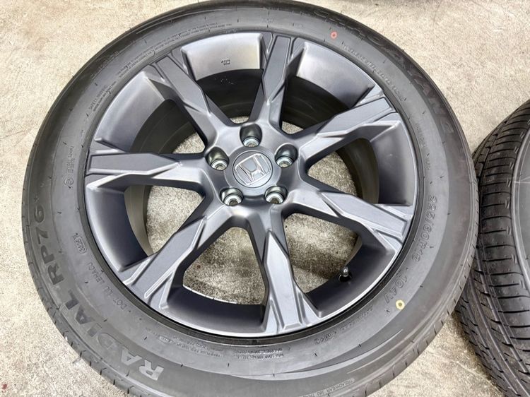 แม็ก HONDA ใส่ CRV ขอบ 18” ถอดป้ายแดง ยาง CHAO YANG 225-60R18 ปี 25 ตุ่มหน้ายางยังอยู่ครบ รูปที่ 8