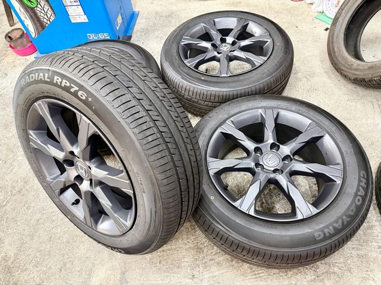 แม็ก HONDA ใส่ CRV ขอบ 18” ถอดป้ายแดง ยาง CHAO YANG 225-60R18 ปี 25 ตุ่มหน้ายางยังอยู่ครบ รูปที่ 2