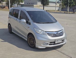 Honda Freed 1.5 EL Minor Change ปี 2013