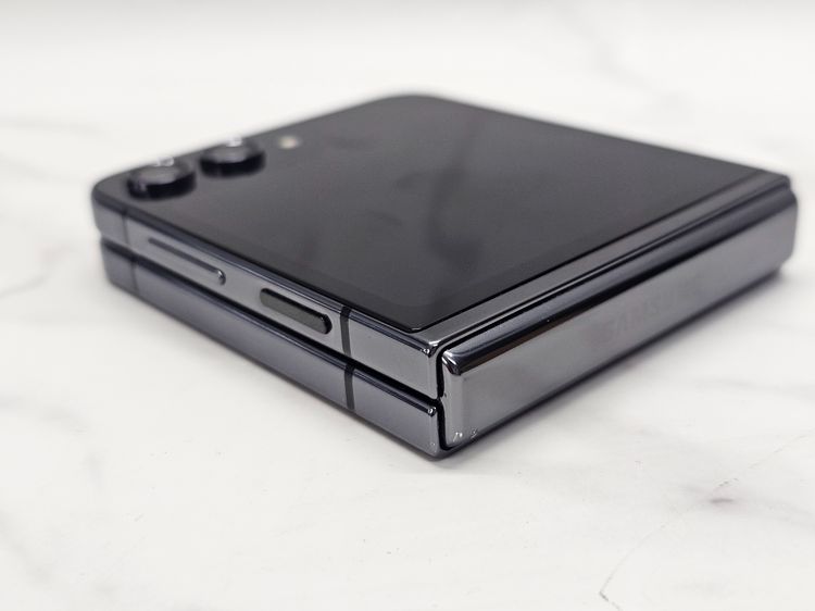 ขาย Samsung Z Flip5 สีดำ มือสอง รูปที่ 10