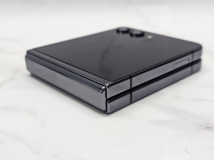 ขาย Samsung Z Flip5 สีดำ มือสอง รูปที่ 9