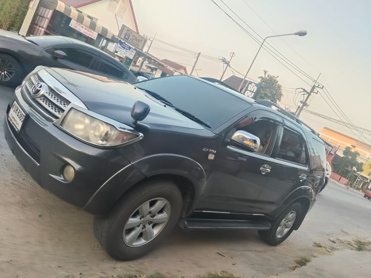 Toyota Fortuner 2009 2.7 V Utility-car เบนซิน LPG เกียร์อัตโนมัติ เทา รูปที่ 2