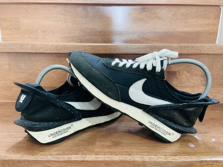 ดำ อื่นๆ รองเท้าผ้าใบ ขนาดอื่น ๆ รองเท้า NIKE X UNDERCOVER แท้ 💯 เบอร์ EU 40 cm 25 คนเท้า 24.5-25.5 cm ใส่ได้ครับ สภาพดีมาก พื้นเต็ม ทรงสวย หายากน่าสะลมครับ