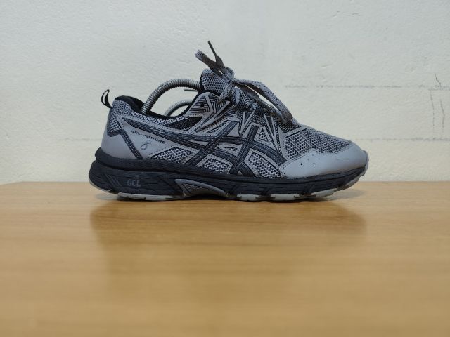 ASICS 42.5 27.0 แท้ มือสอง รูปที่ 3