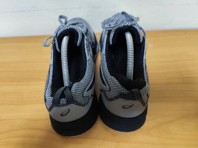 ASICS 42.5 27.0 แท้ มือสอง รูปที่ 8