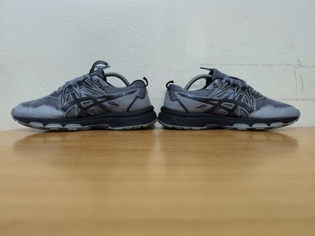 ASICS 42.5 27.0 แท้ มือสอง รูปที่ 13