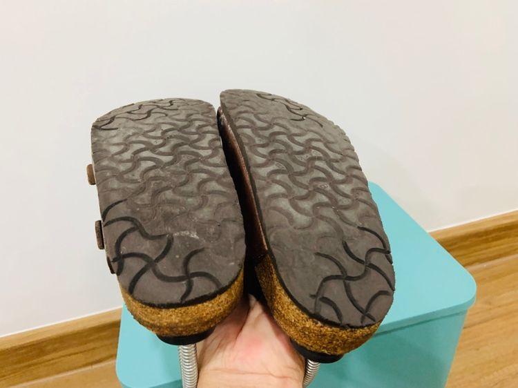 รองเท้า BIRKENSTOCK รุ่น ZURICH เบอร์ 39 cm 25 คนเท้า 24.5-25.5 cm ใส่ได้ครับ สภาพดีมาก พื้นเต็ม ทรงสวย หายากน่าสะลมครับ รูปที่ 4