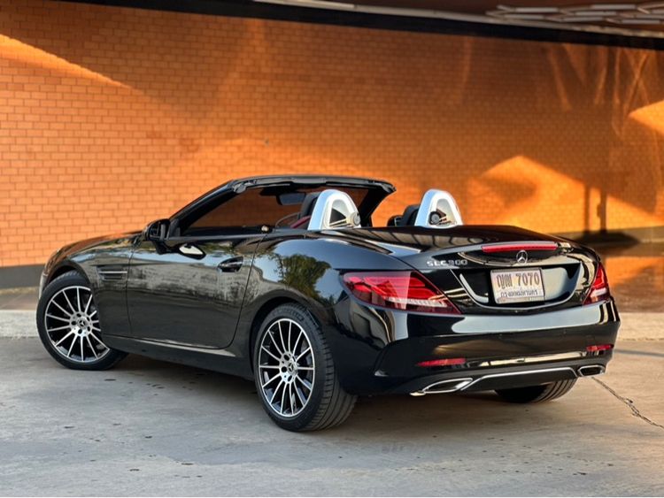 Mercedes-Benz SLC-Class 2018 SLC300 Sedan เบนซิน ไม่ติดแก๊ส เกียร์อัตโนมัติ ดำ รูปที่ 3