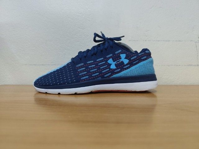 Under Armour 42.0 26.5 แท้ มือสอง