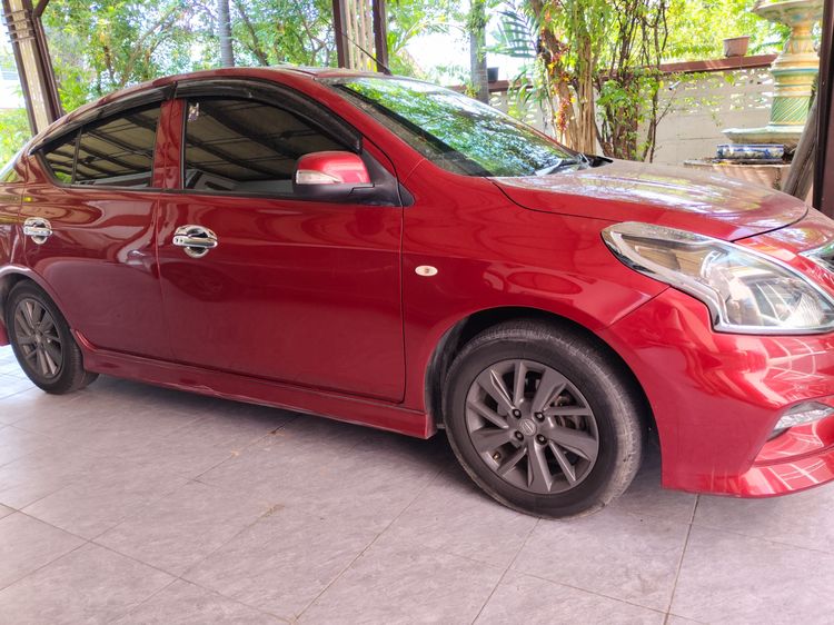 รถ Nissan Almera 1.2 E Sportech สี แดง