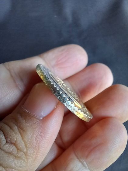 เหรียญที่ระลึกสานสัมพันธ์น้องพี่ 50 ปี ยนต์รำลึก ว.ท.ก. ช่างยนต์ ครั้งที่ 11 ปี 45 รูปที่ 3