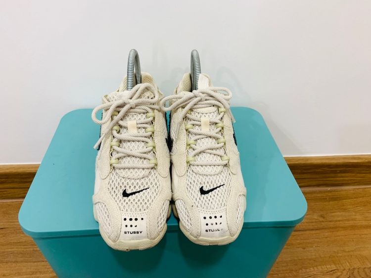รองเท้า NIKE X STUSSY เบอร์ EU 38 cm 24 คนเท้า 23.5-24.5 cm ใส่ได้ครับ สภาพดีมาก พื้นเต็ม กล่องครบ ทรงสวย หายากน่าสะลมครับ รูปที่ 4