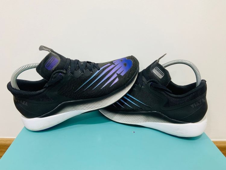 รองเท้าผ้าใบ ดำ ผ้าใบ ขนาดอื่น ๆ รองเท้า NEW BALANCE เบอร์ 40 US 7 cm 25 คนเท้า 24.5-25.5 cm ใส่ได้ครับ สภาพดีมาก พื้นเต็ม ทรงสวย หายากน่าสะลมครับ