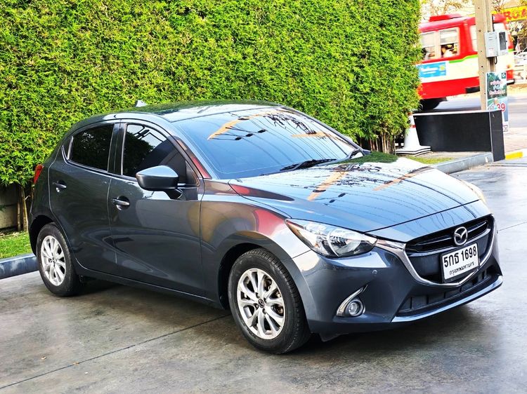 Mazda Mazda 2 2017 1.3 Sports High Sedan เบนซิน ไม่ติดแก๊ส เกียร์อัตโนมัติ เทา รูปที่ 3