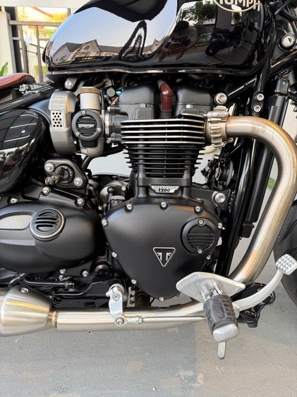 Triumph bobberblack y21จด22 ไมล์3พัน รูปที่ 9