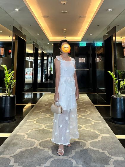 เดรสสีขาว จั๊มสูท ผ้าซีทรูมีสับใน