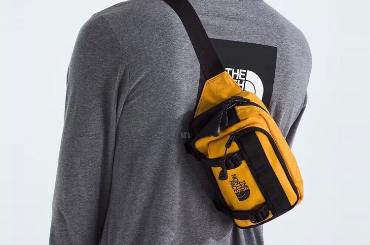 กระเป๋า the moth face รูปที่ 11