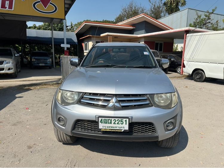 Mitsubishi Triton 2011 2.5 GLS Plus Pickup ดีเซล ไม่ติดแก๊ส เกียร์ธรรมดา เทา รูปที่ 3