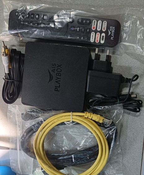 ais playbox​ v3 ram2 rom32 สภาพ​ใหม่​95 เปอร์เซนต์​ ใช้งาน​กับเนตทุกค่าย มีแอปต่างประเทศ​แถมดูบอล​ได้ทุก​ลีก​ครับ