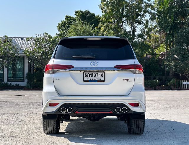 Toyota Fortuner 2017 2.8 V TRD Sportivo Black Top Utility-car āļāļĩāđāļāļĨ āđāļĄāđāļāļīāļāđāļāđāļŠ āđāļāļĩāļĒāļĢāđāļāļąāļāđāļāļĄāļąāļāļī āļāļēāļ§ āļĢāļđāļāļāļĩāđ 2