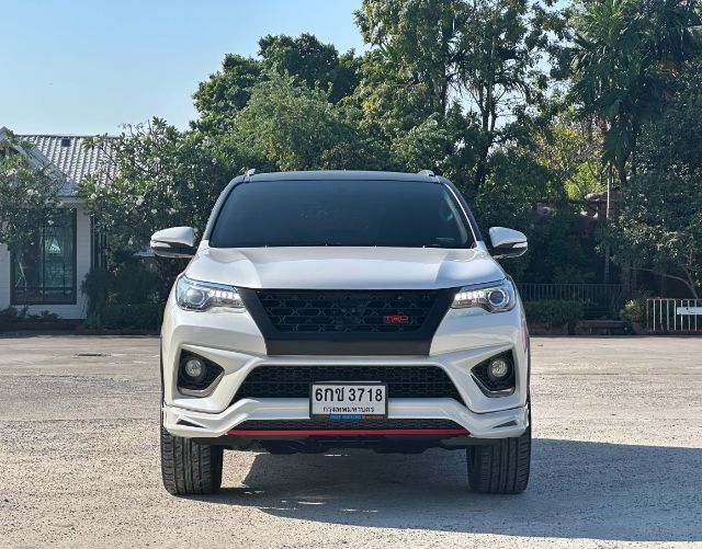 Toyota Fortuner 2017 2.8 V TRD Sportivo Black Top Utility-car āļāļĩāđāļāļĨ āđāļĄāđāļāļīāļāđāļāđāļŠ āđāļāļĩāļĒāļĢāđāļāļąāļāđāļāļĄāļąāļāļī āļāļēāļ§ āļĢāļđāļāļāļĩāđ 3