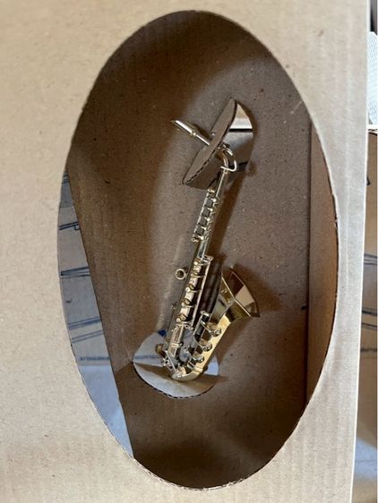 กรอบรูป กล่องดนตรี มีแซคโซโฟนประดับด้านข้าง รูปที่ 3