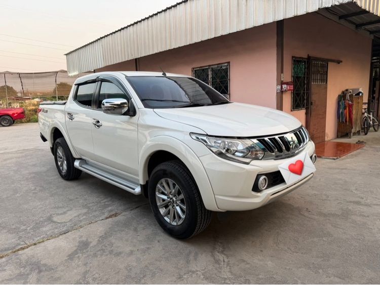 รถ Mitsubishi Triton 2.4 GLX Plus สี ขาว