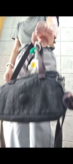 ขายKipling Emoli สีดำ สภาพสมบูรณ์ รูปที่ 2