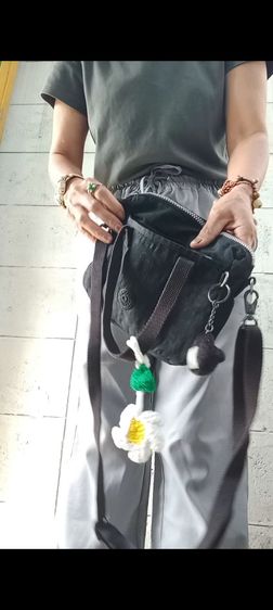 ขายKipling Emoli สีดำ สภาพสมบูรณ์ รูปที่ 6