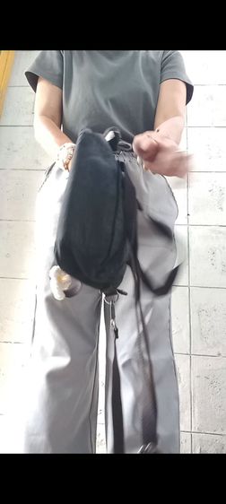 ขายKipling Emoli สีดำ สภาพสมบูรณ์ รูปที่ 3