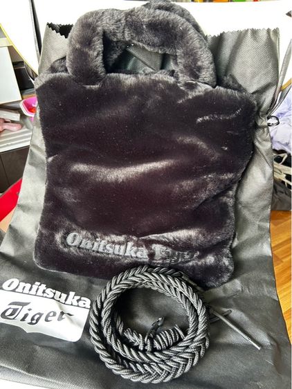 กระเป๋า Onitsuka tiger