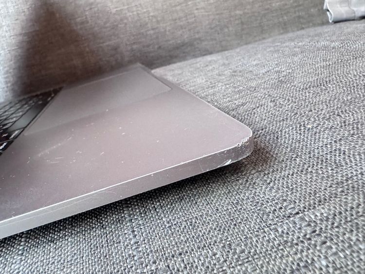 macbook pro 15 2019  รูปที่ 7
