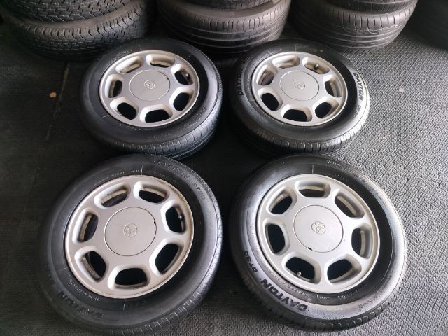 ล้อแม็กโตโยต้าไฮทอคขอบ14 4รู100 พร้อมยาง