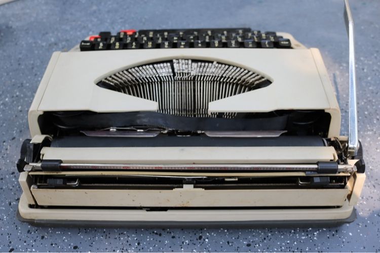 เครื่องพิมพ์ดีด Smith Corona 350 รูปที่ 6