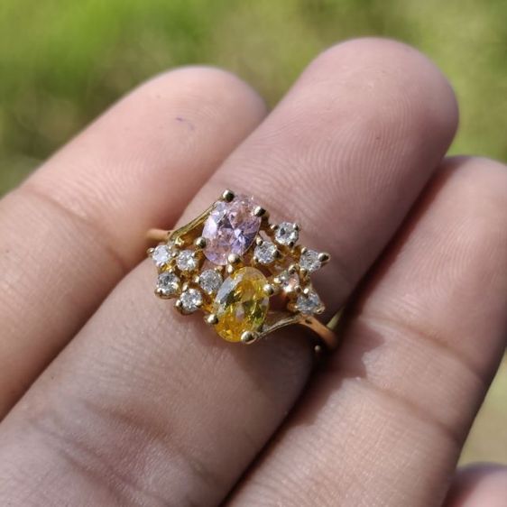 🔖แหวนสีทอง พลอยเหลี่ยมสวยวิ้ง ของจริงสวยมาก  รูปที่ 2