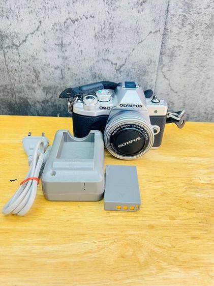 Olympus OM-D E-M10 Mark III พร้อมเลนส์ 14-42mm รูปที่ 3