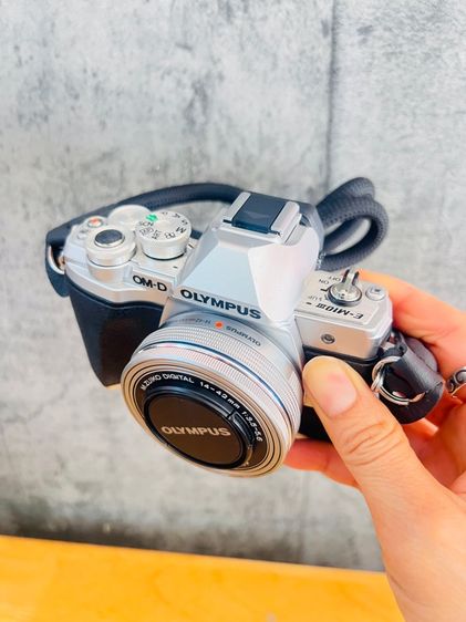 Olympus OM-D E-M10 Mark III พร้อมเลนส์ 14-42mm รูปที่ 9