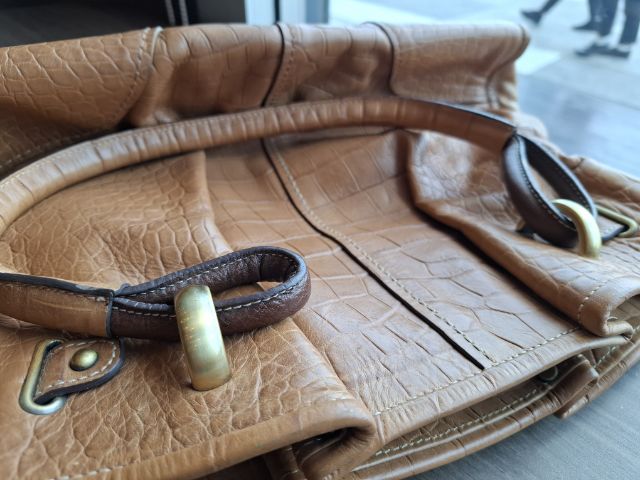 กระเป๋าหนังแท้ลายหนังจระเข้ balenciaga  รูปที่ 10