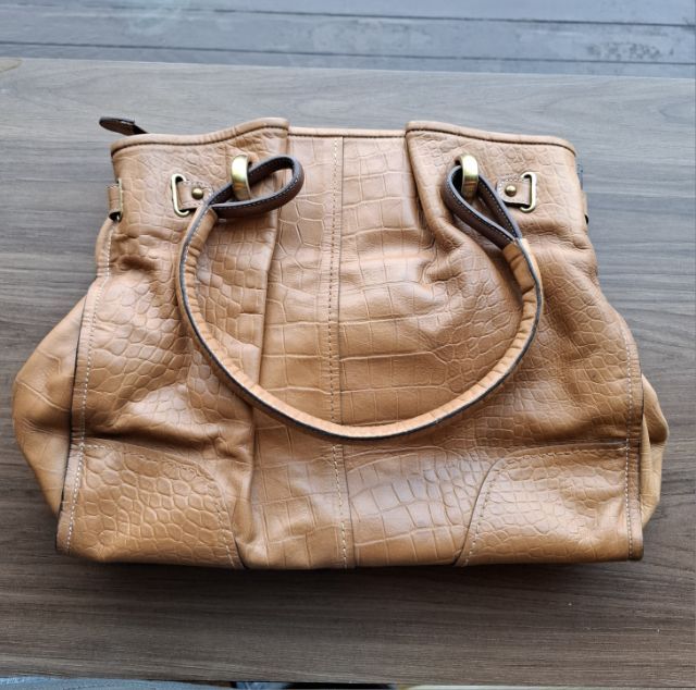 กระเป๋าหนังแท้ลายหนังจระเข้ balenciaga  รูปที่ 2